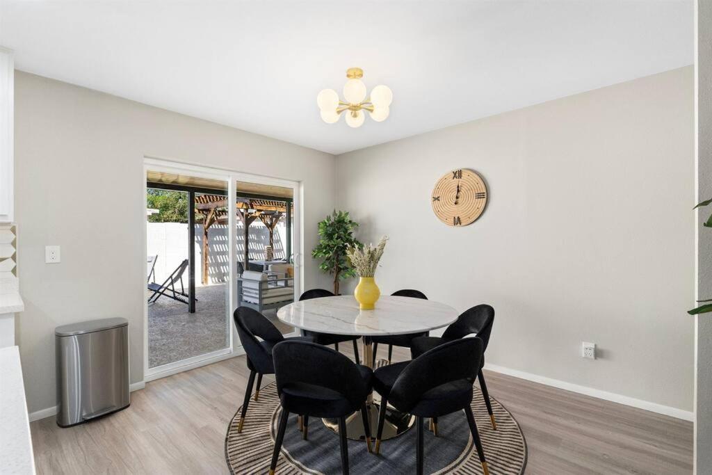 فيلا Cozy-Perfect Location-Private Pool-Heat Optional- Spring Training-Gcu فينيكس المظهر الخارجي الصورة
